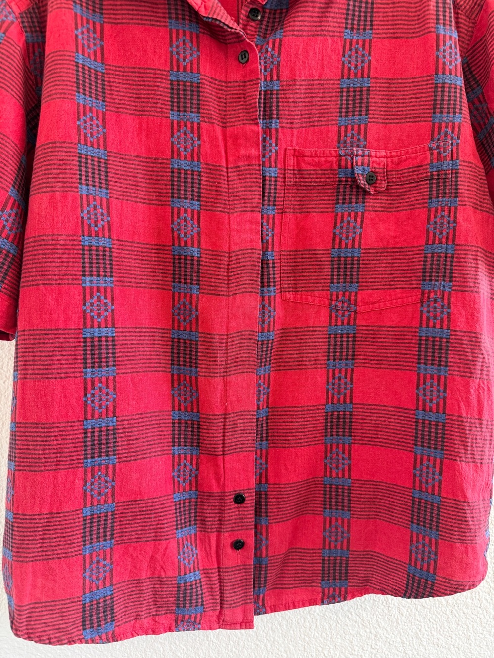 Cabin Creek Vintage Red and Blue Plaid Short-Sleeve Button-Down Shirt - Picture 9 of 14
